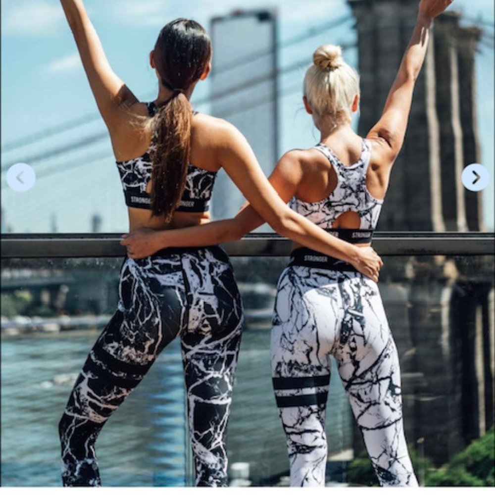 NWOT 2 Stronger Marble Leggings XS Workout Yoga Pants White & Black Mid Rise